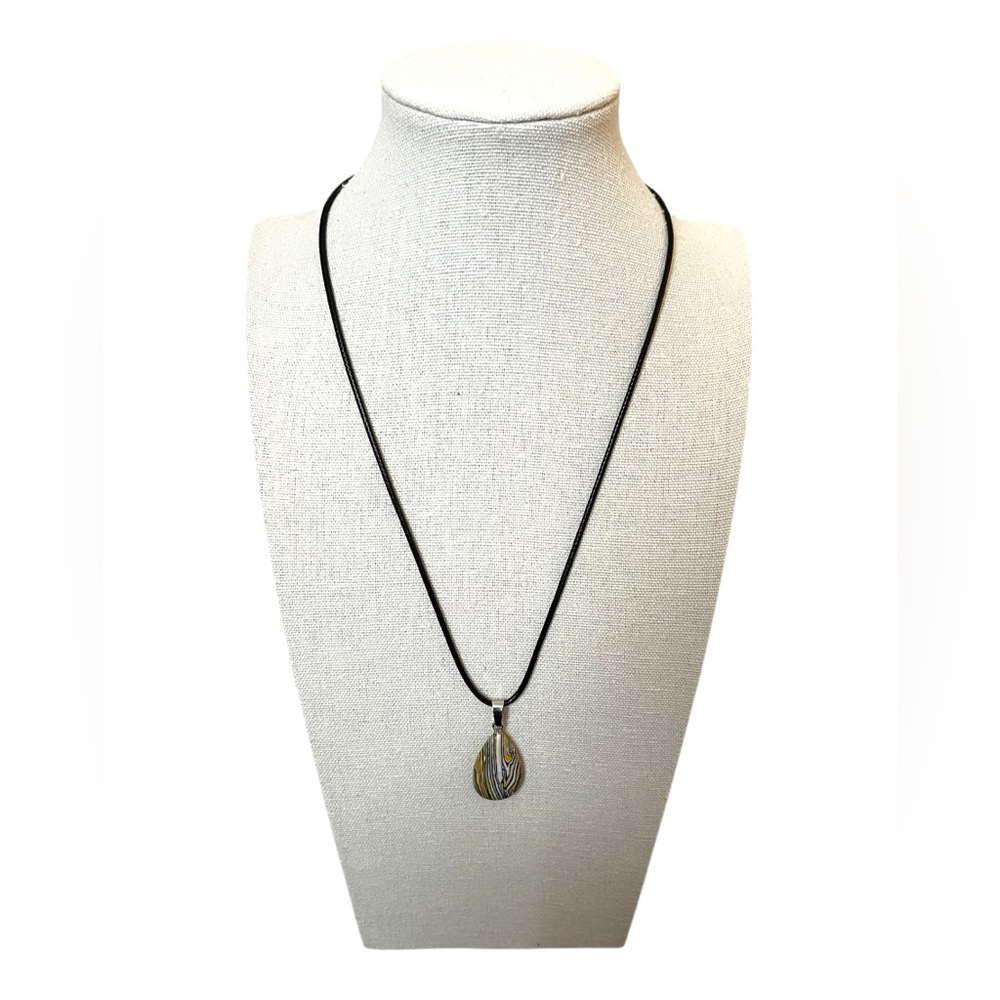 NEW Tear Drop Stone 18 in. Necklace #2